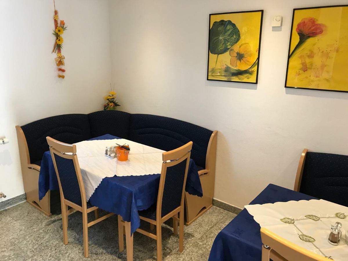 Gaestehaus Lindenhof 延纳斯多夫 外观 照片